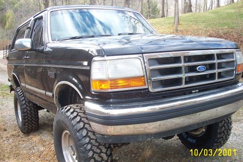 1992 Ford Bronco photo