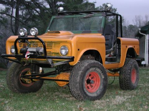 1967 Ford Bronco - Veiw of the front after Orange paint job. Yeah I shoot the paint in my driveway