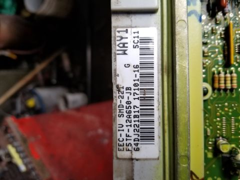 1995 Ford Bronco - Engine control unit label with part numbers and barcode visible.