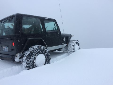 1995 Jeep Wrangler photo