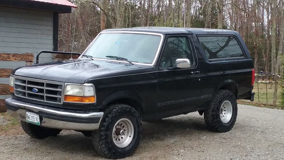 1993 Ford Bronco “One Fast Chicken (OFC)”