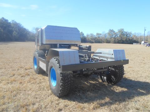 1992 Ford Bronco - This custom vehicle is not a 1992 Ford Bronco, as the registry claims.