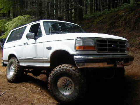 1996 Ford Bronco - Going up Bates road. (4/6/2002)