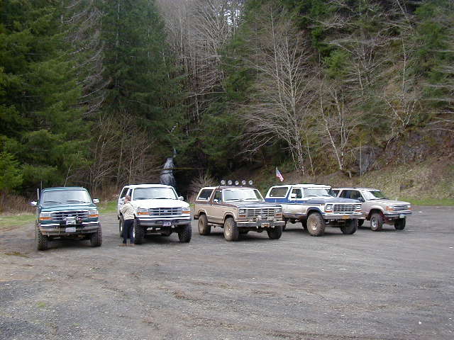 Parked by the waterfall along hwy. 6 at Bates road.
(4/6/2002)
