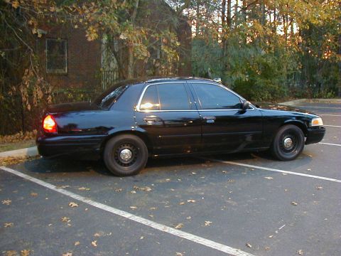 2001 Ford Crown Victoria photo