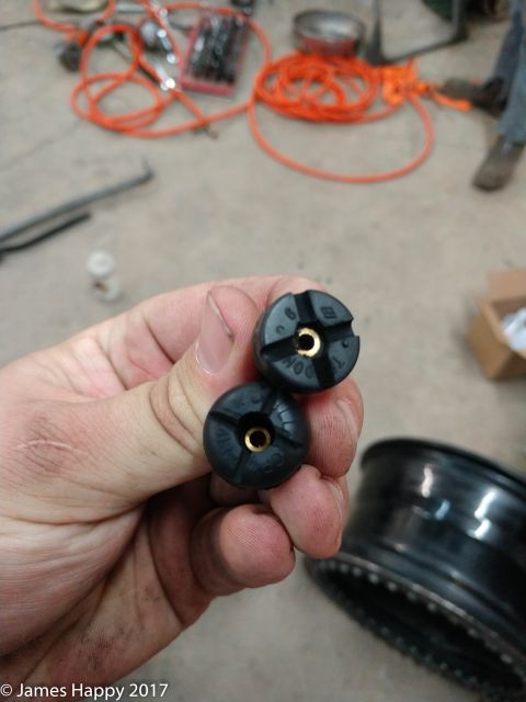 1989 Ford Bronco - the ones that came with the beadlocks were too small, so I took some of my new ones and modified them just as Inner Air Lock had done. what…