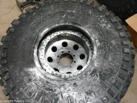 1989 Ford Bronco - be prepared to get baby powder everywhere!