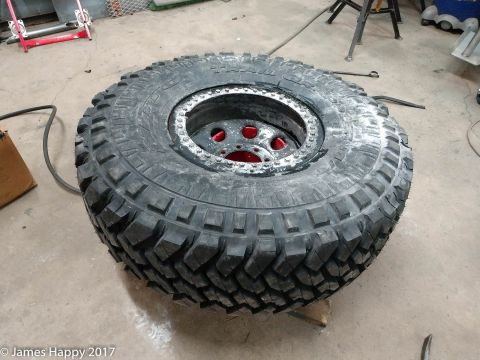 1989 Ford Bronco - air up the beadlock first, make sure you don't have valves in either the beadlock or the tire so it can move freely without being put under…