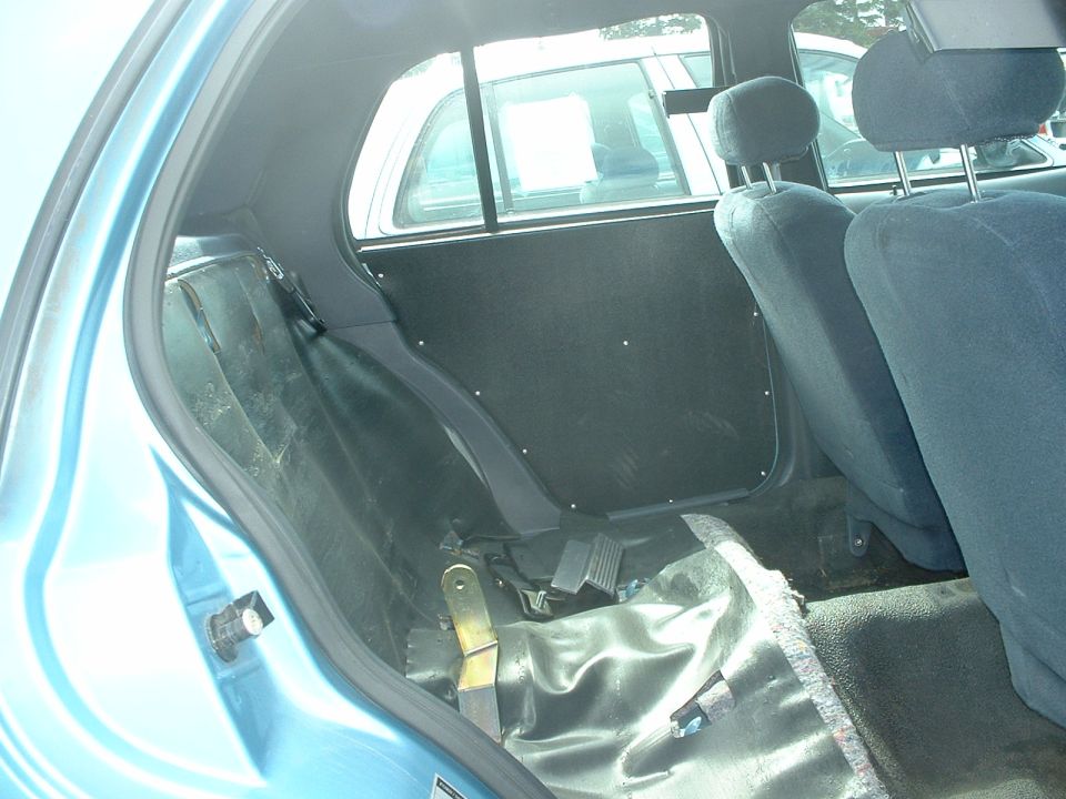 Rear interior of the '00.