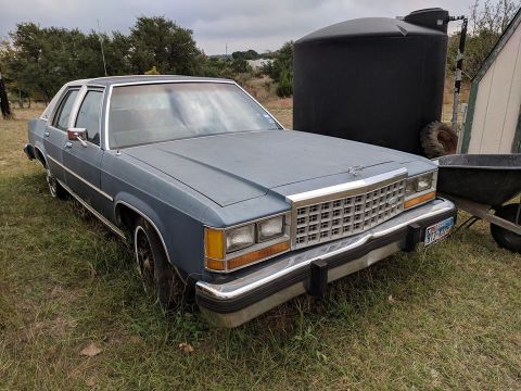 1987 Ford LTD Crown Victoria
