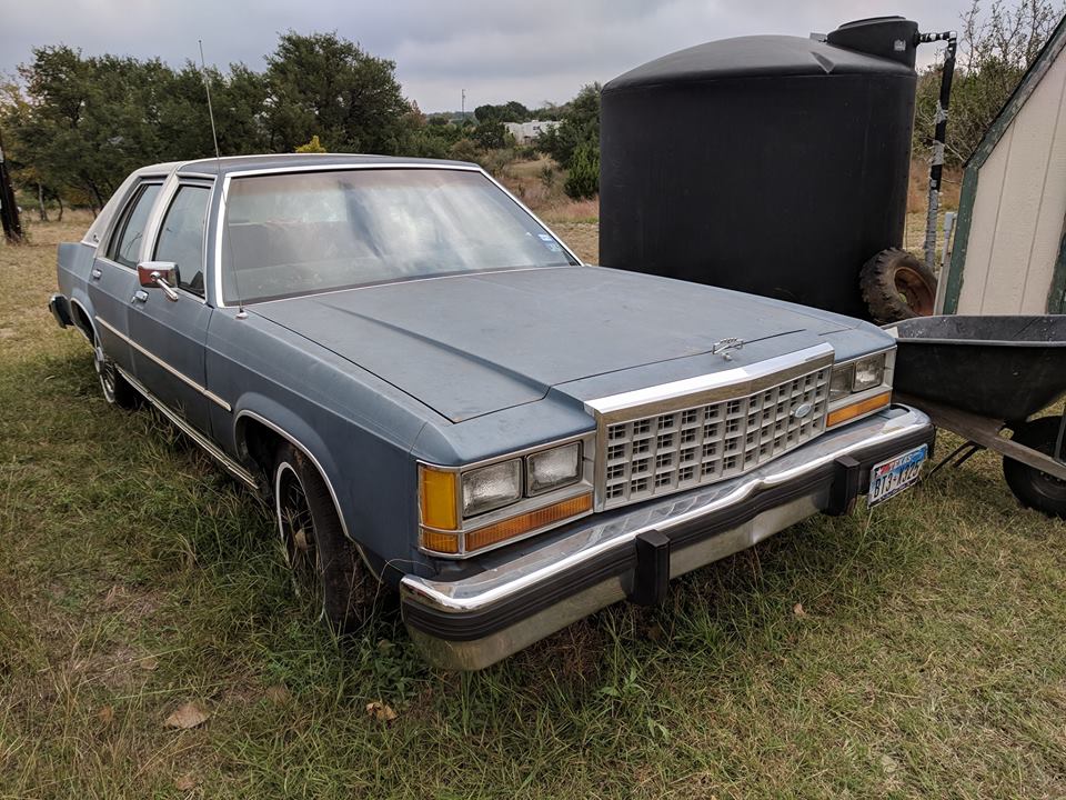 1987 Ford Crown Victoria LTD