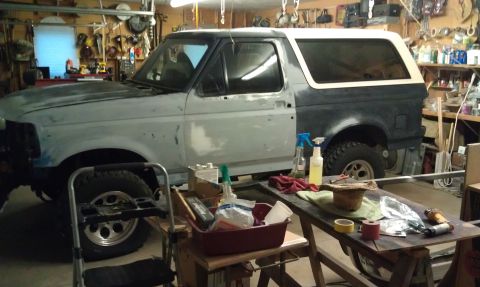 1995 Ford Bronco - This 1995 Ford Bronco is seen from the side, with its white paint and classic body style.