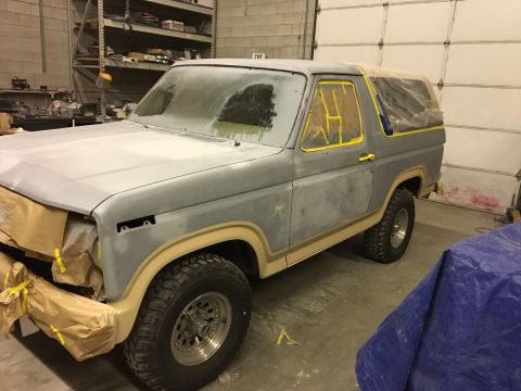 1985 Ford Bronco - This Ford Bronco is undergoing bodywork and appears to be from the early 1980s, not a 1985 model.