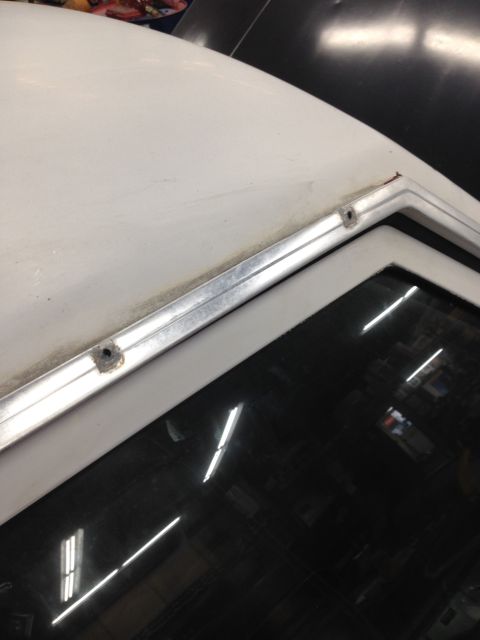 1988 Ford Crown Victoria LTD - Agency ran wires down the side. No holes in the pillar.