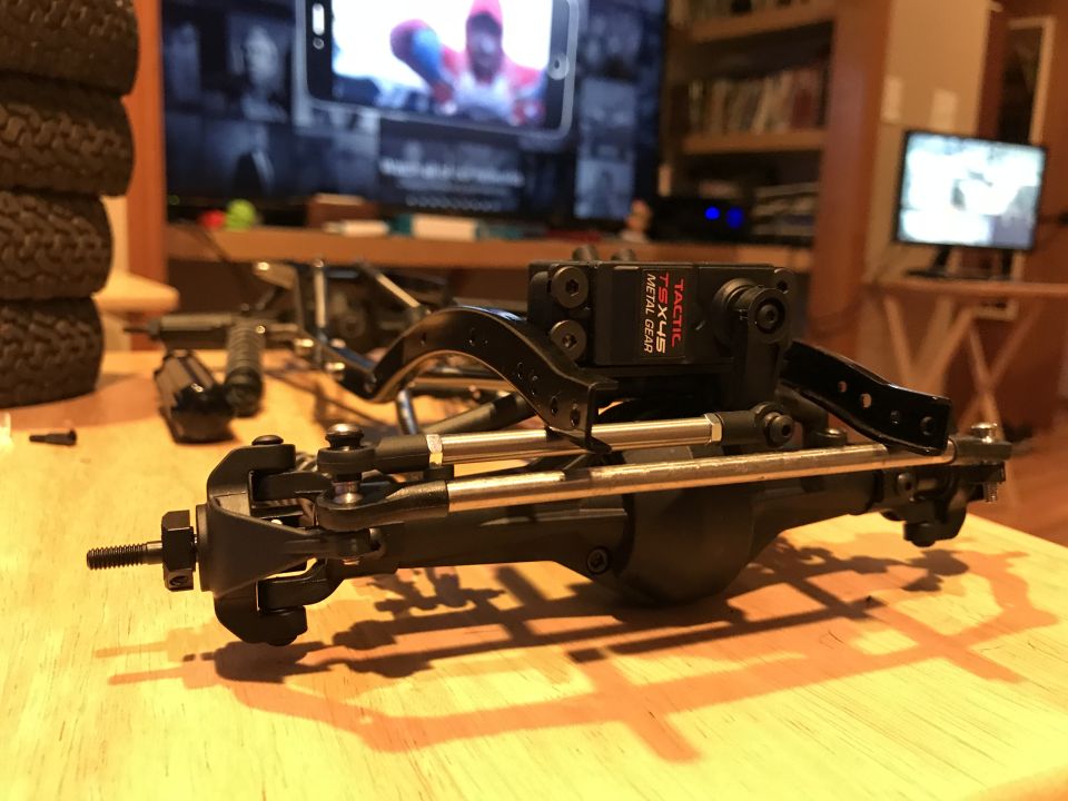 RC car chassis with Tactic servo and metal gear