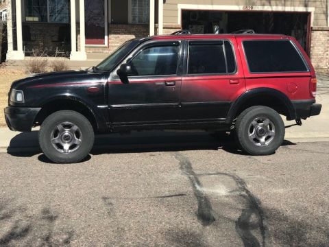 2000 Ford Explorer