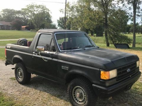 1989 Ford Bronco photo