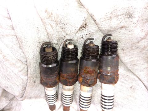 1996 Ford Bronco - Left Bank plugs