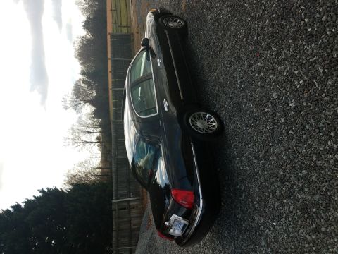 2002 Lincoln Town Car photo