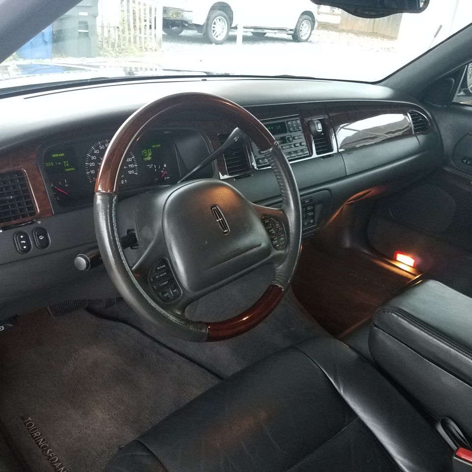 2002 Lincoln Town Car “BettyBlack”