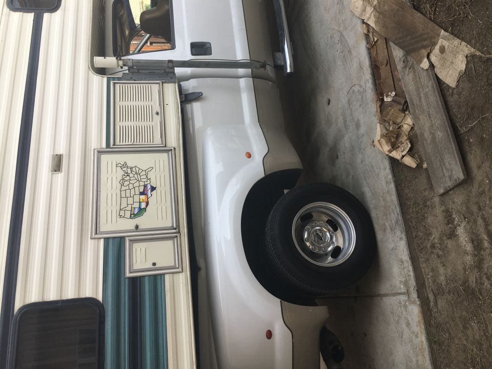 1986 Yugo GV “Lance 900”