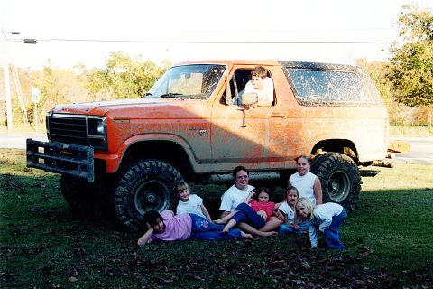 1984 Ford Bronco - MY 8 HETHIANS(NIECES AND NEPHEW)