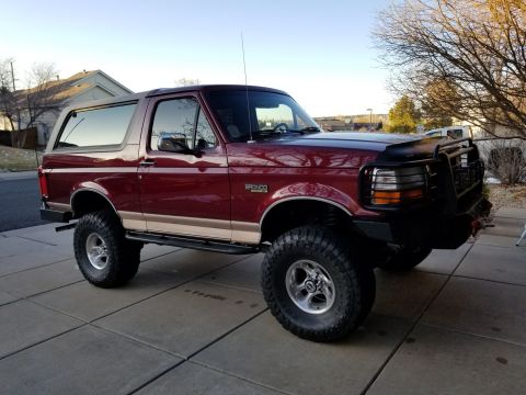 1996 Ford Bronco - side view