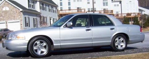 2002 Ford Crown Victoria