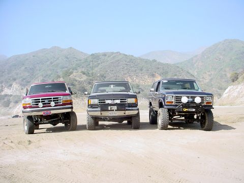 1988 Ford Bronco - Group poser shot