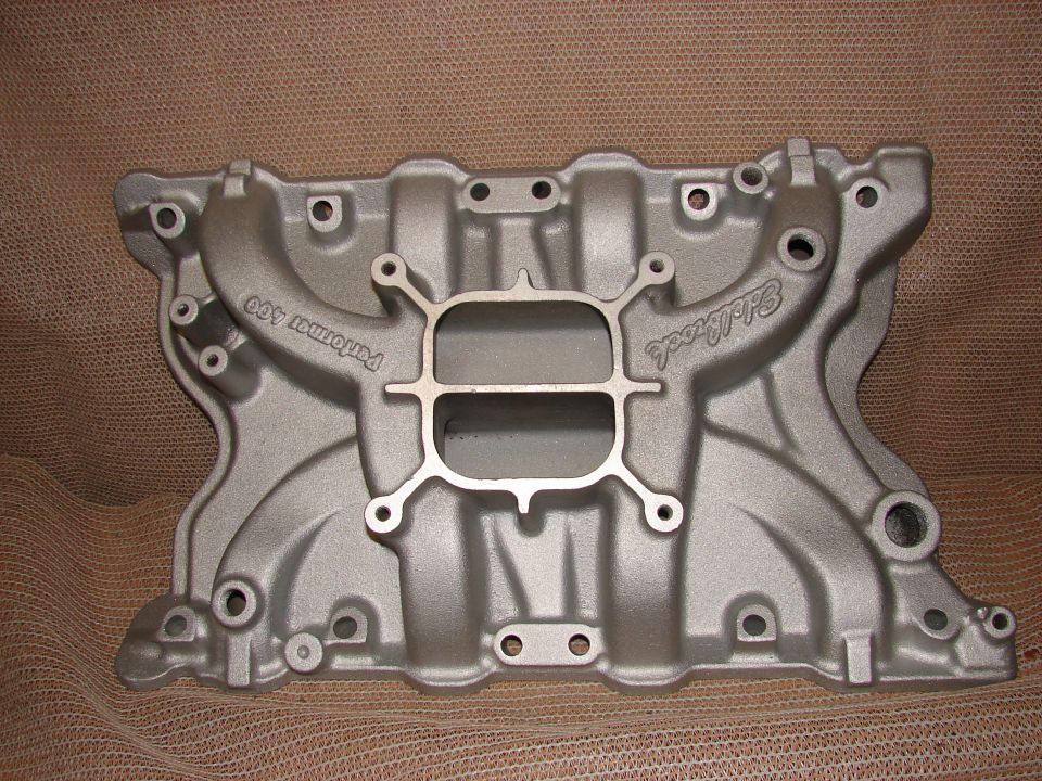 Silver Edelbrock Performer 400 intake manifold