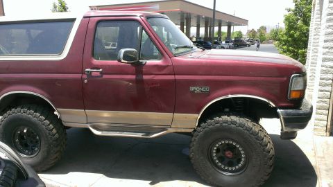 1996 Ford Bronco - Right after the lift and 37" tires.