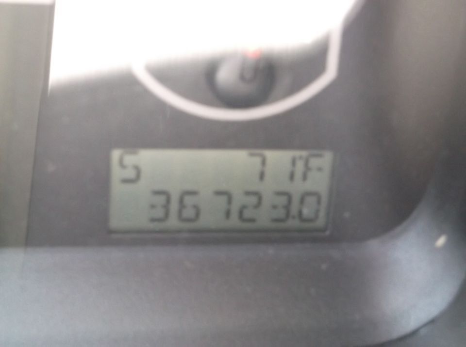 Digital display shows 36723.0 miles and 7 degrees Fahrenheit