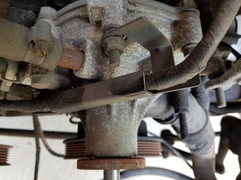 1996 Ford Bronco - The WP hub shouldn't be this close to the housing...