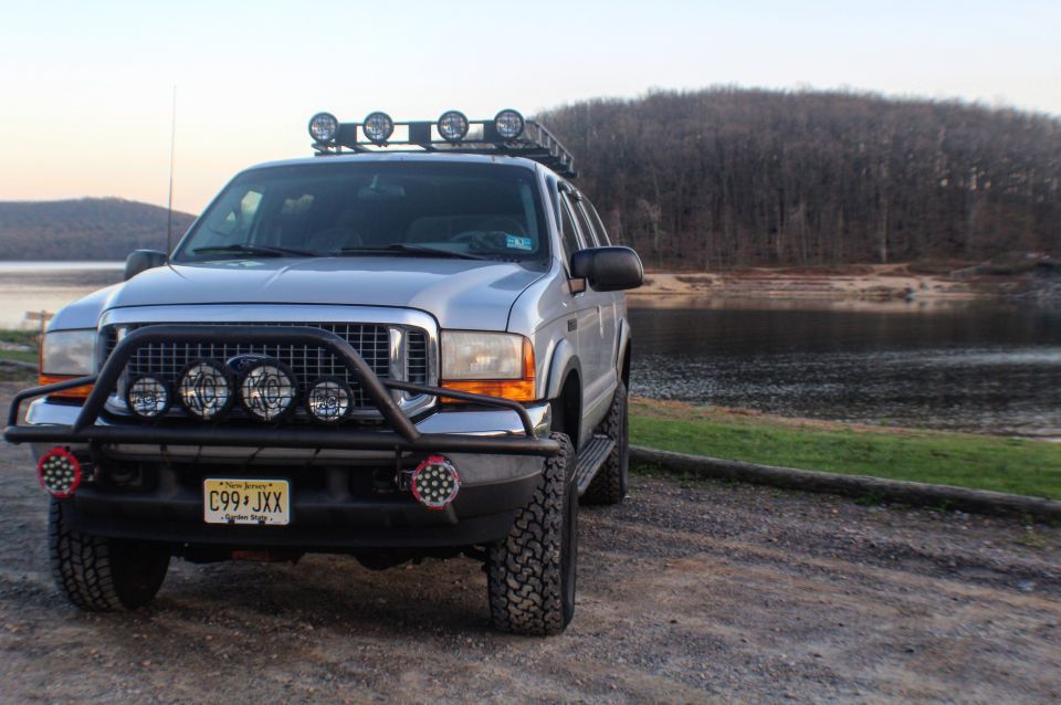 2000 Ford Excursion “Tessy”