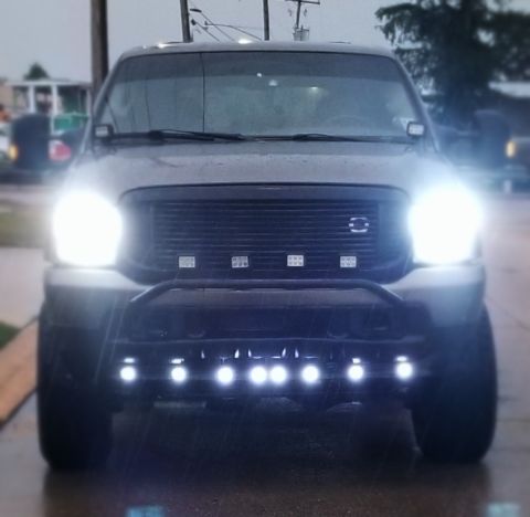 2004 Ford Excursion photo