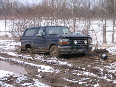 1994 Ford Bronco - hooked the winch up
