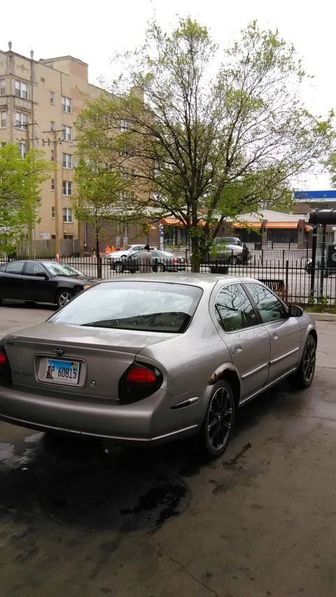 2001 Nissan Maxima photo