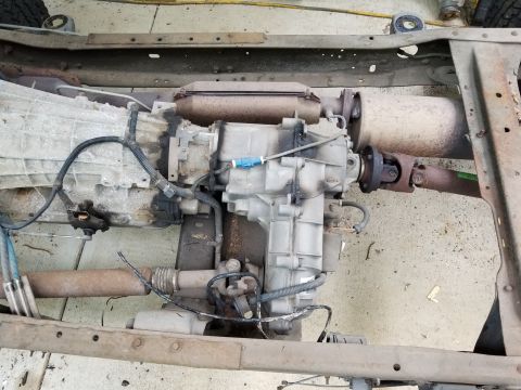 1996 Ford Bronco - T-case LHS just after flipping the body off.