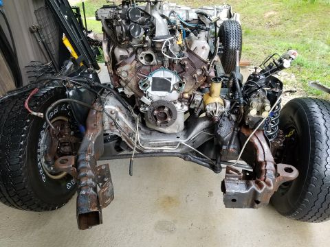 1996 Ford Bronco - Chassis front just after pressure-washing. Before: [url=https://www.supermotors.net/registry/media/1133840] https://www.supermotors.net/get…