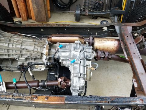 1996 Ford Bronco - Trans & t-case LHS just after pressure-washing. Before: [url=https://www.supermotors.net/registry/media/1133866] https://www.supermotors.ne…