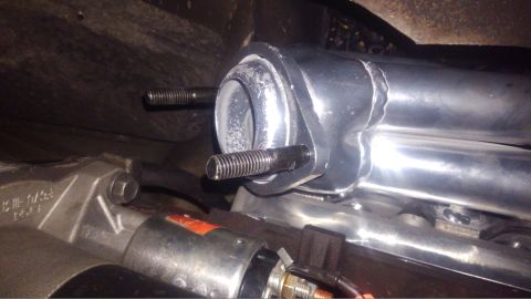 1990 Ford F-250 - another view of the headers. the corner of the starter bulge would be half way into the exhaust and it still wouldnt seal correctly.