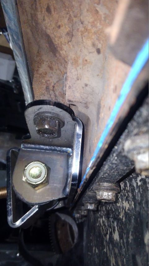 1990 Ford F-250 - passenger side motor mount fit no problem