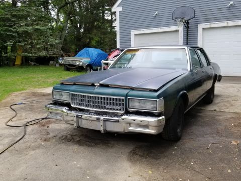 2001 Ford Crown Victoria photo