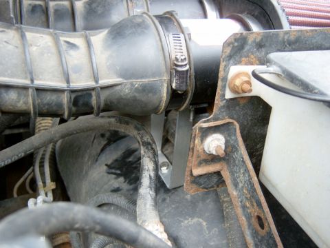 1995 Ford Bronco - It just bolts to the inner-fender.