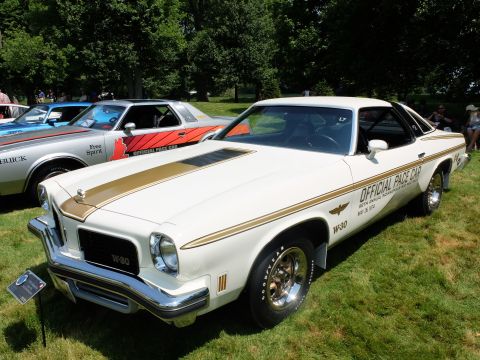 1971 Ford Ranchero - This 1976 Oldsmobile Cutlass Salon Brougham served as the Official Pace Car for the 60th Annual Indianapolis 500, May 29, 1976.