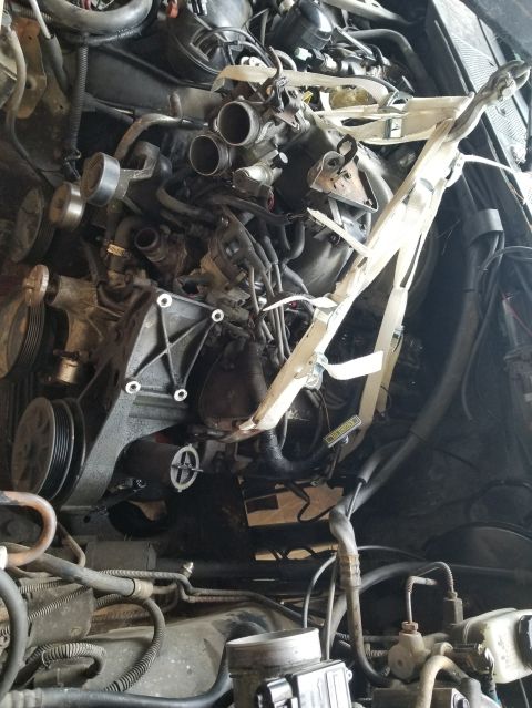 1996 Ford Bronco - Pulling old motor 2