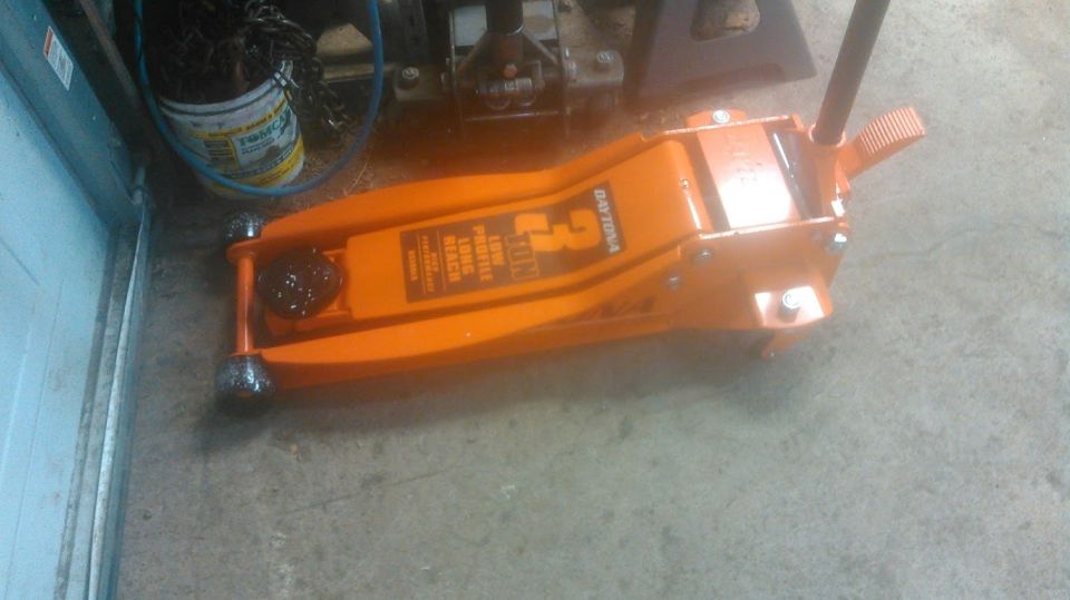Orange Daytona 3-ton low profile long reach floor jack