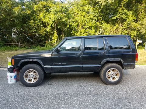 2000 Jeep Cherokee photo