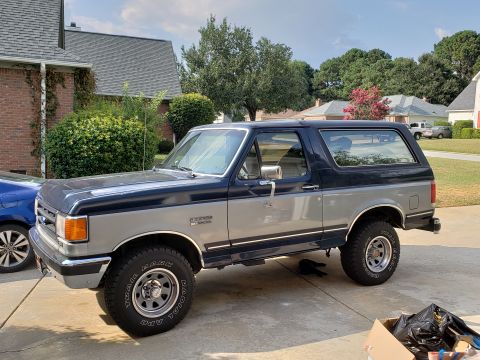1989 Ford Bronco photo