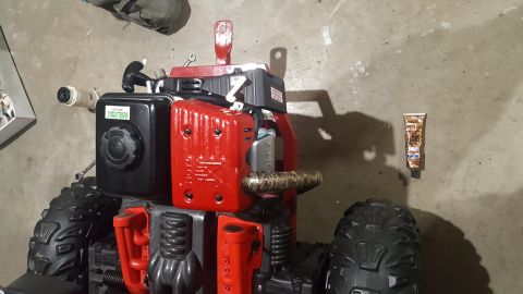 2007 Subaru Impreza - This engine unit with large tires does not appear to be a 2007 Subaru Impreza.